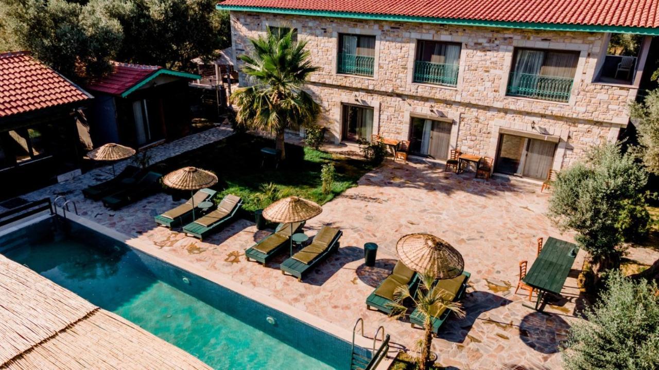 Bed and Breakfast Serender Bungalov Foça Exterior foto